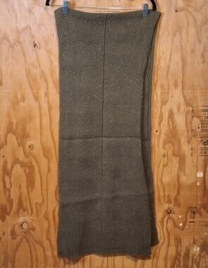 Universal Thread Scarf OS Unisex 76" x 15.5" Olive Winter Outdoor Cozycore Cozy